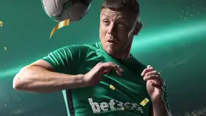 点评,希维尔助阵,却难持久,广州赛马,赛程安排,赛果查询,马匹资料,赛事动态