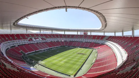 “激战太妃糖：哲凯赖什与萨卡并肩作战，赖斯与特罗萨德领队对抗！”